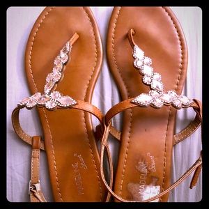Women’s Madeleine Stuart blush stone thong sandals